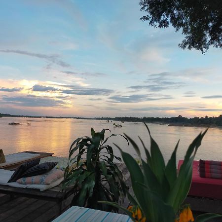 Pomelo Restaurant And Guesthouse- Serene Bliss, Life In The Tranquil Southend Of Laos Ban Khon 外观 照片